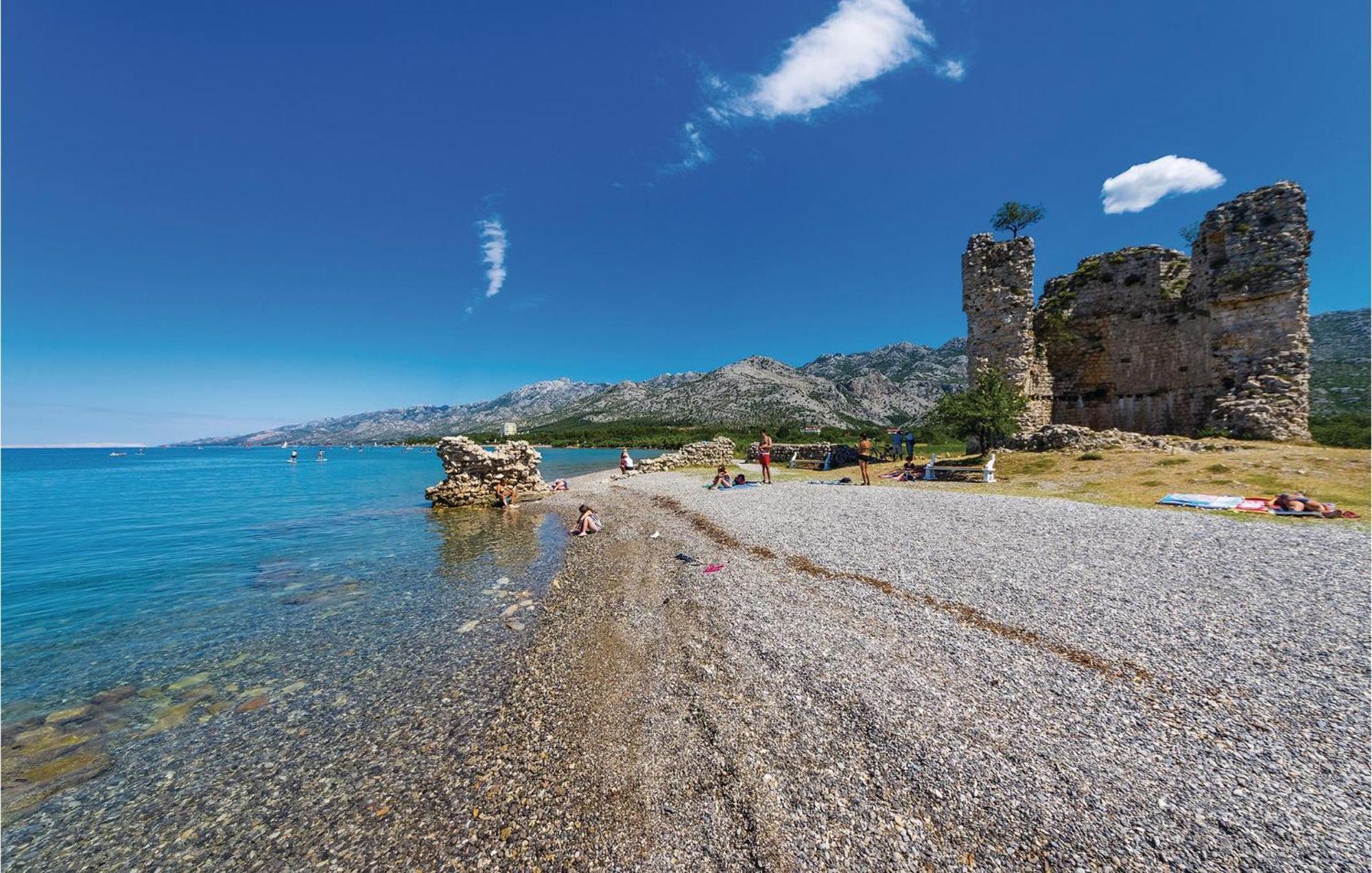 4 Bedroom Awesome Apartment In Starigrad 外观 照片
